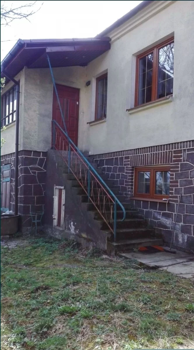 Sprzedam dom w Opatów dobra lokalizacja