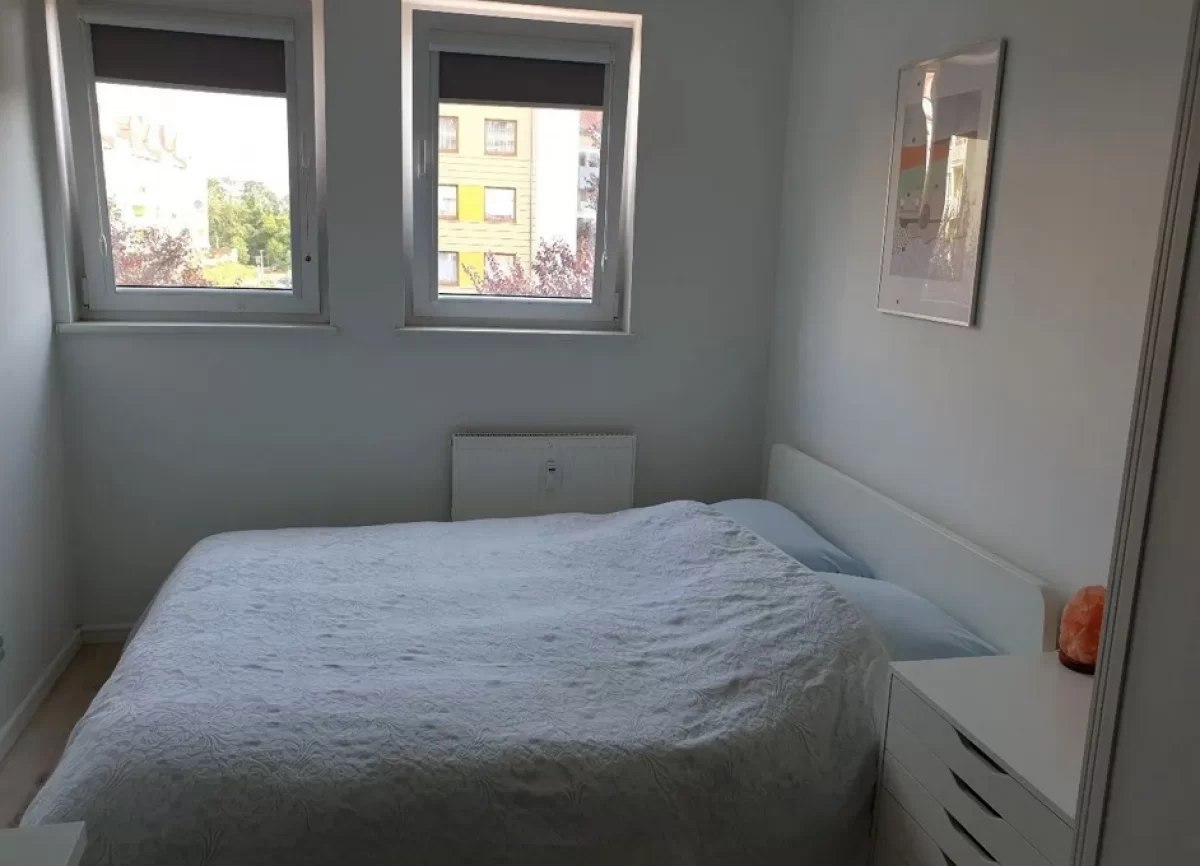 3pok, 51met, Okolice Radkowskiej BALKON/2005 (Wrocław)