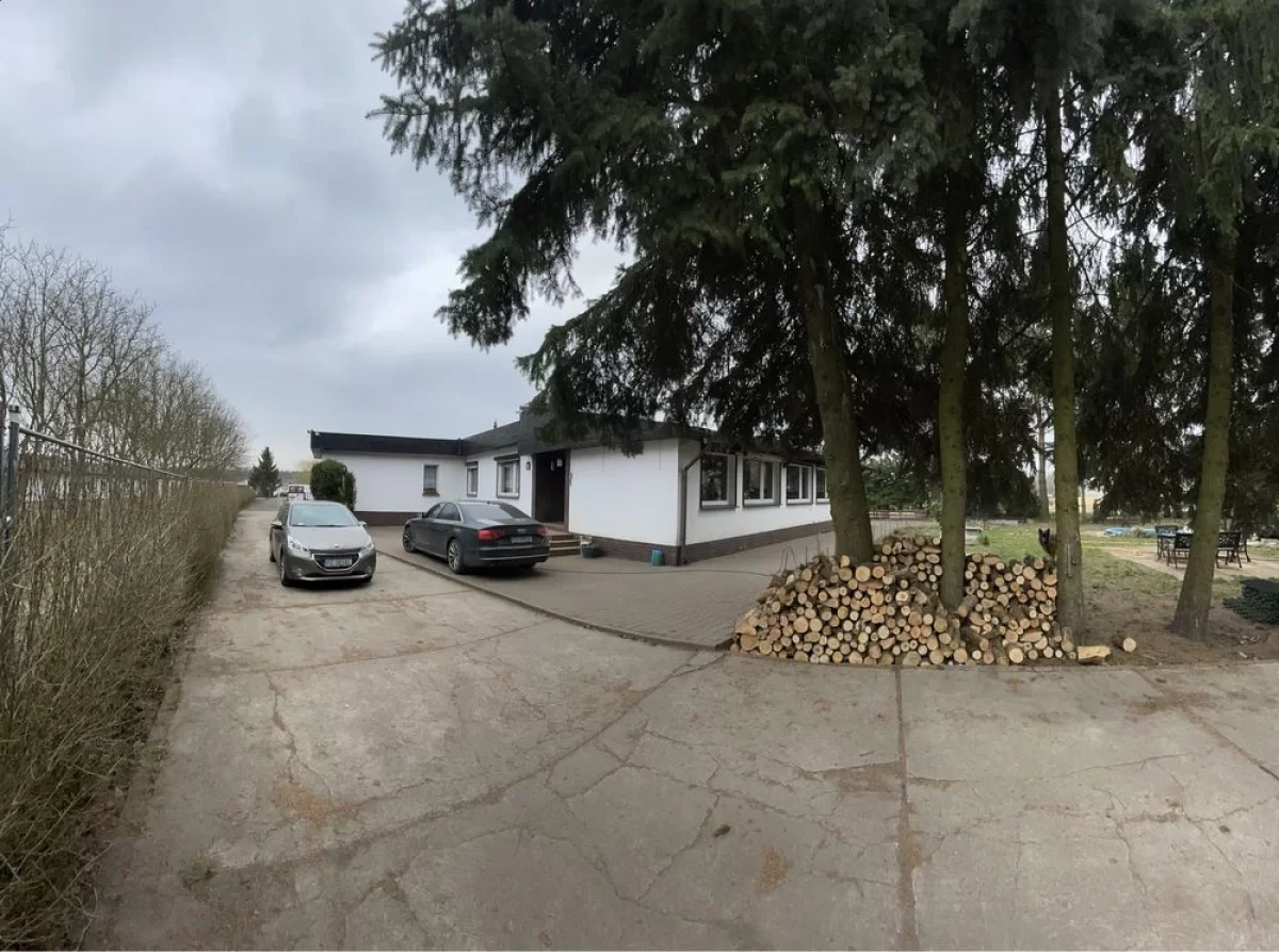 Sprzedam dom z dużą działką Puszcza zielonka