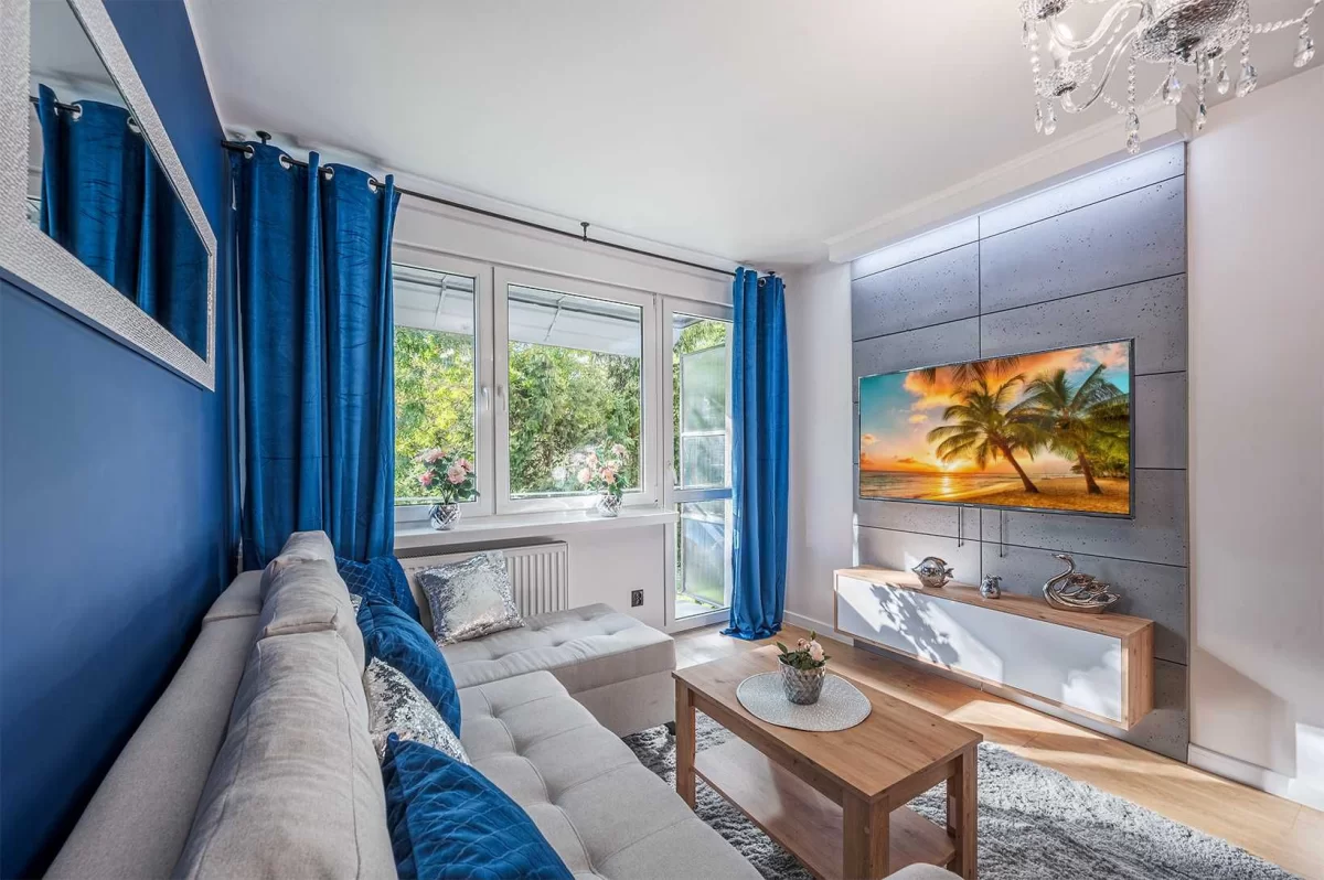 Sprzedam mieszkanie Łódź Pierwsze Piętro Balkon Meble na wymiar Nowe AGD/TV