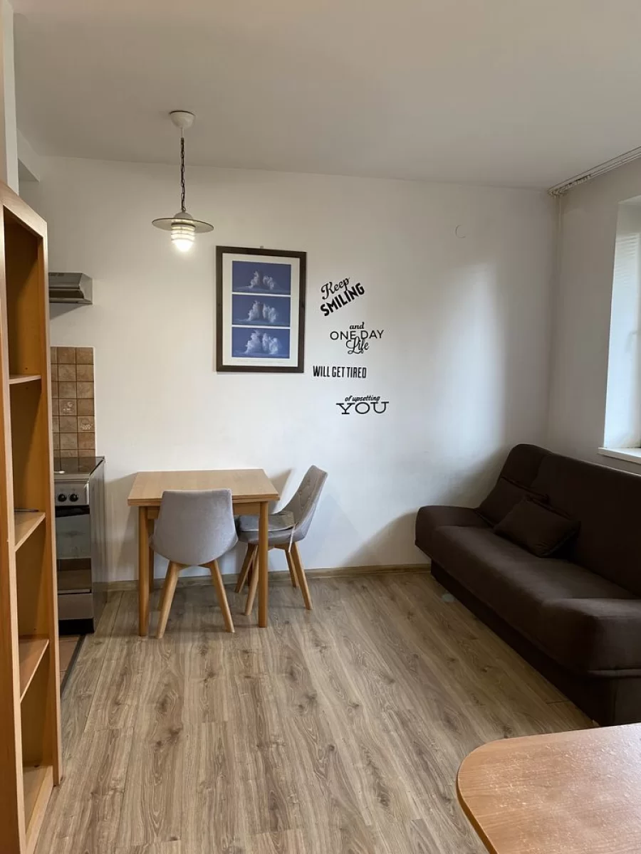 Sprzedam Mieszkanie Krakow kawalerka 32,5 mkw balkon