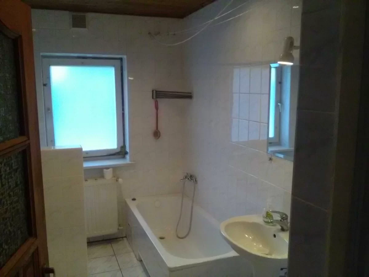 Sprzedam dom wolnostojący w Ossowie o powierzchni około 84 m2