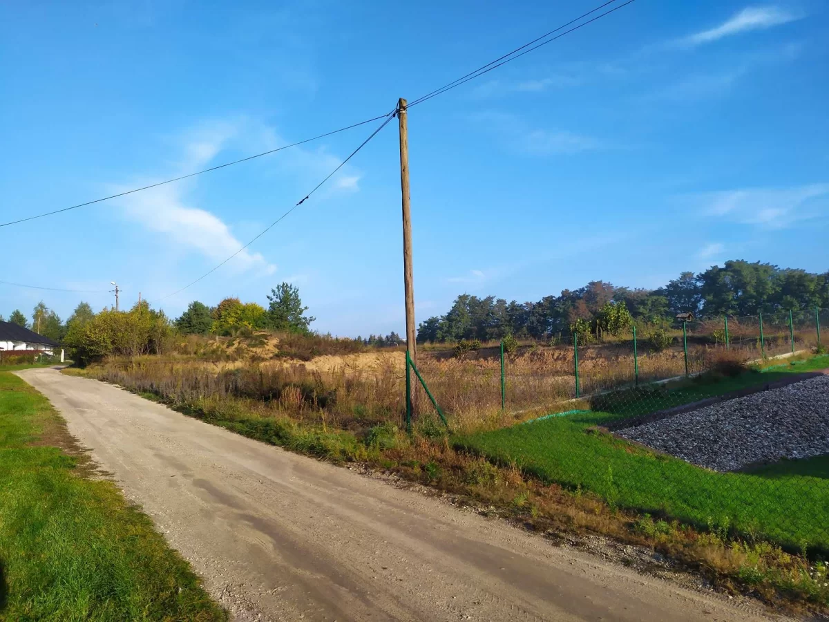 Sprzedam działkę budowlaną w Lubiczu Dolnym