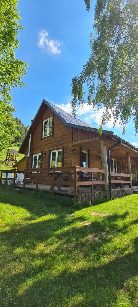 Bieszczady domek na odludziu w dziczy