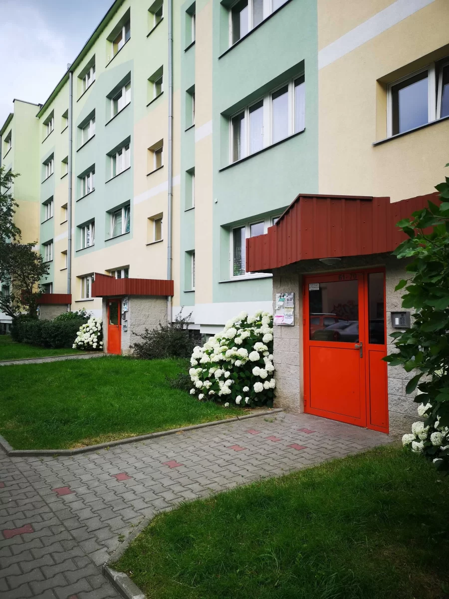 Sprzedam mieszkanie Łódź Retkinia 53m2 rozkładowe 3 pokoje z balkonem