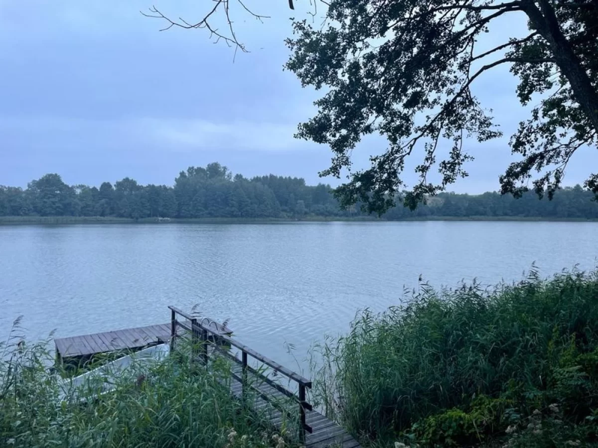 Sprzedam Dzialka Uzbrojona 750m2 nad JEZIOREM STEKLIN pow.115 ha