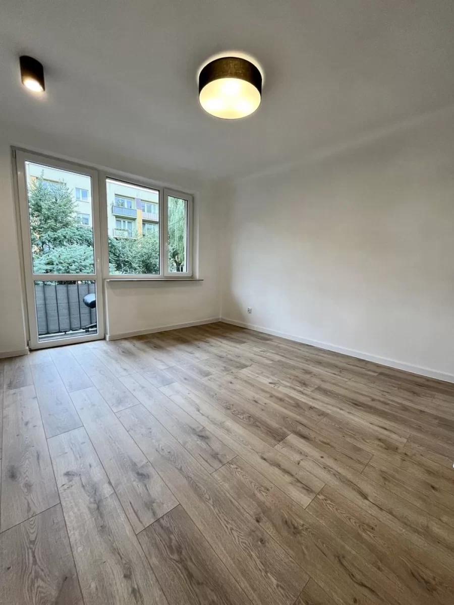 Sprzedam mieszkanie Radom 2 pokoje 45m2 I piętro, po remoncie centrum