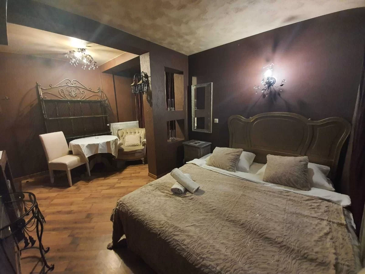 Willa AHAVA noclegi BON pokoje w centrum Kazimierz Dolny - rowery, 4x4
