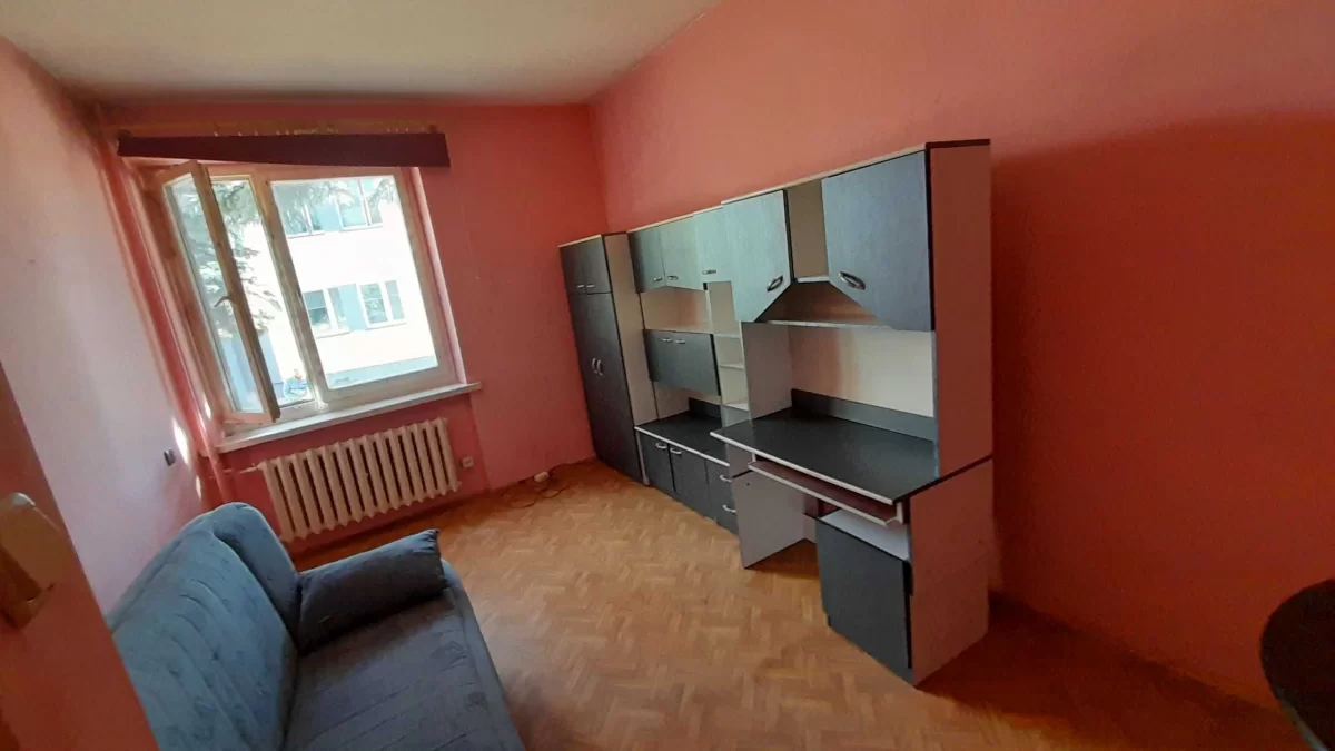 Sprzedam mieszkanie rozkładowe o pow. 49m2 na ul. Janowska w Koninie
