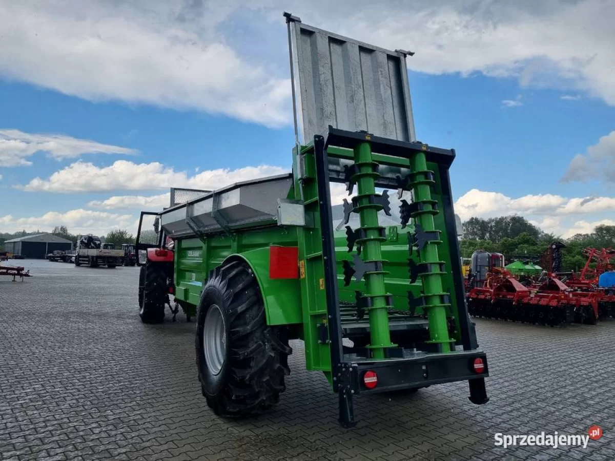 Rozrzutnik obornika jednoosiowy 12 ton bogate wyposaż, sprzedam