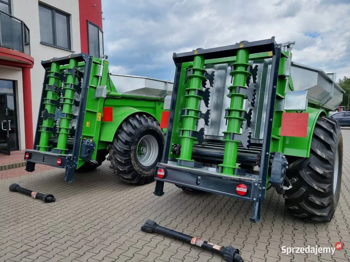 Rozrzutnik obornika jednoosiowy 12 ton bogate wyposaż, sprzedam