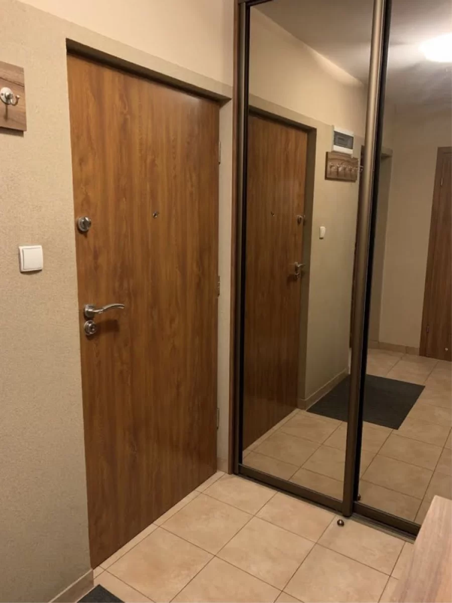 Wynajmę mieszkanie 2 pok. Kraków z oddzielna kuchnią 54m2 ul. Cystersów