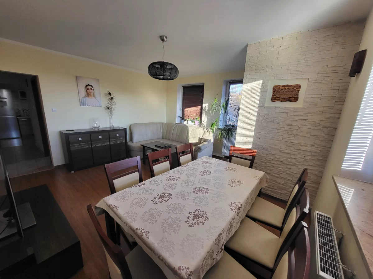 Przestronny apartament na 1 piętrze bezczynszowy