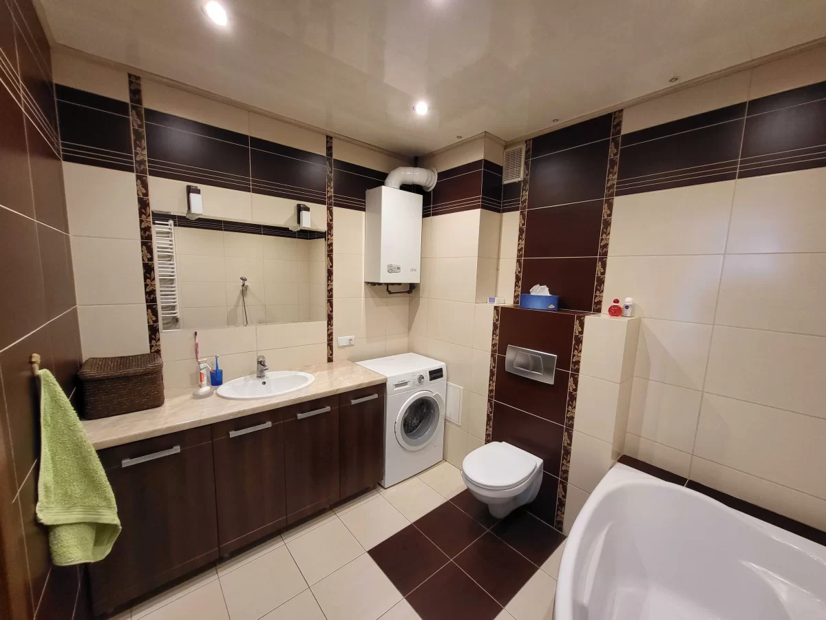 Przestronny apartament na 1 piętrze bezczynszowy