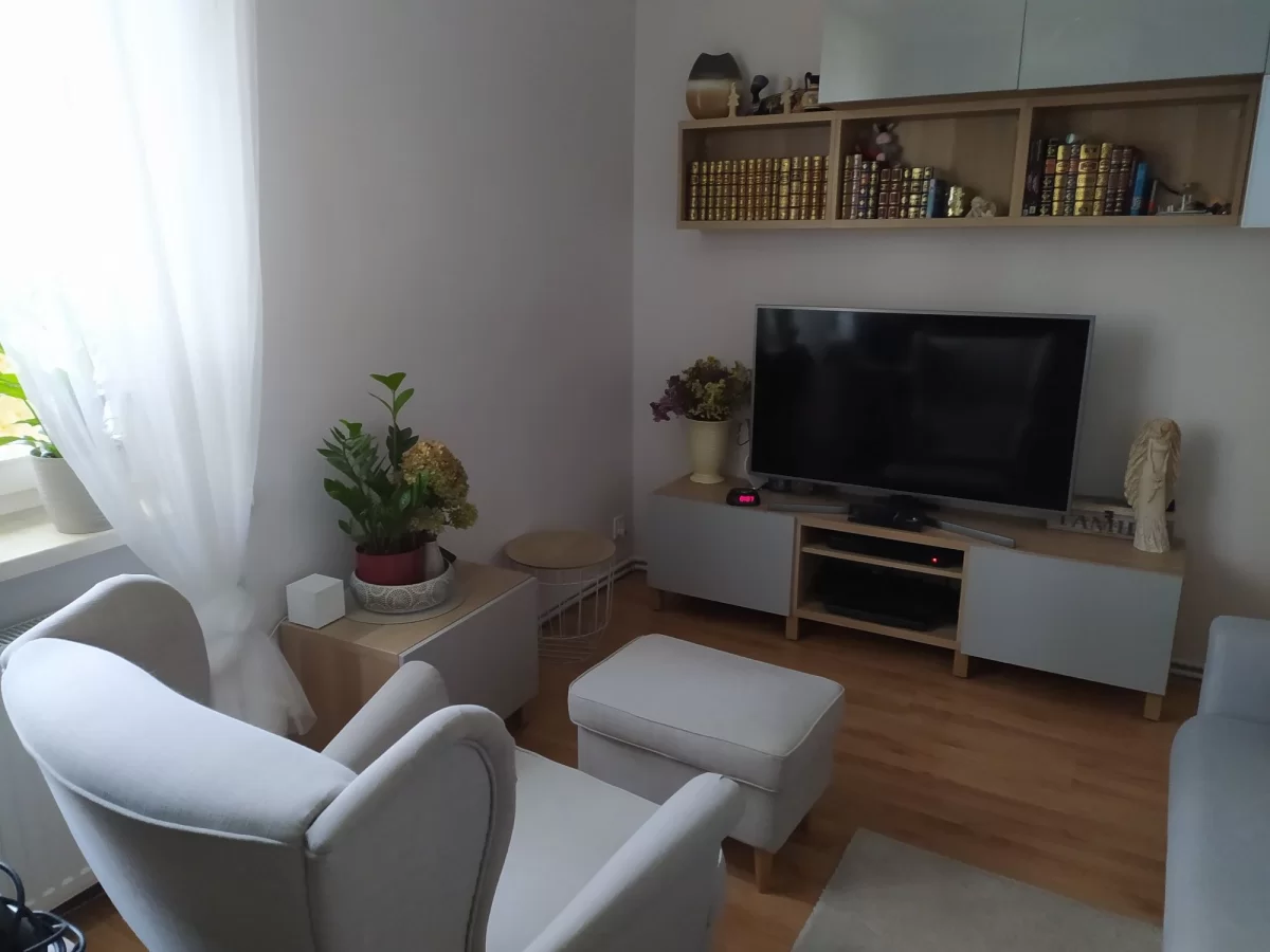 Sprzedam bezpośrednio 3 pokojowe mieszkanie w Piastowie