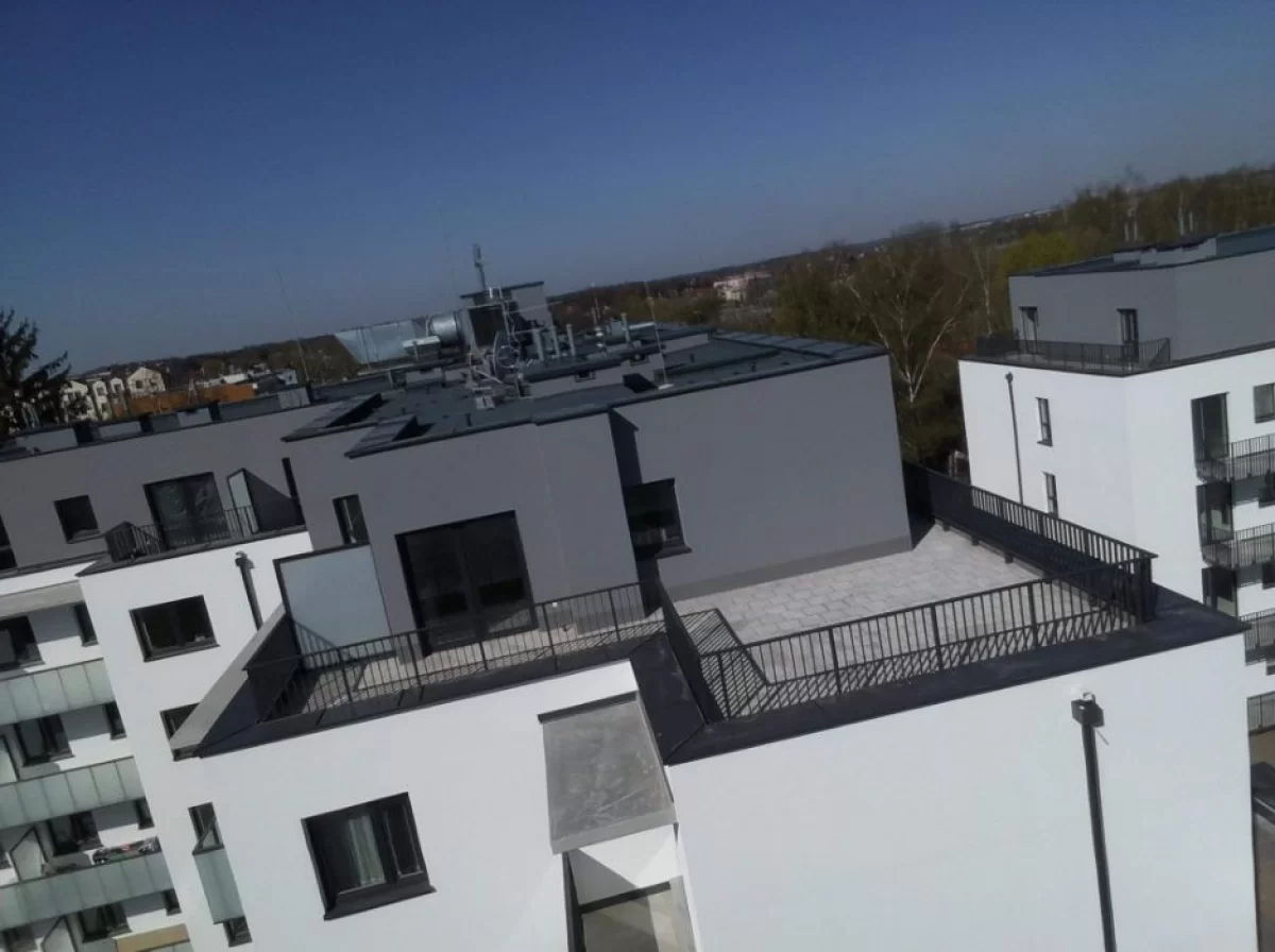 Mieszkanie 59m2 z tarasem 51m2, garażem podziemnym i komórką