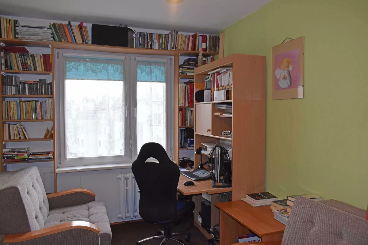 Sprzedam mieszkanie trzypokojowe, Nowy Rządz