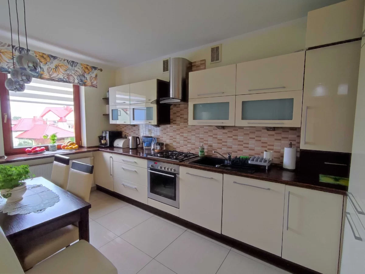 Przytulne 3 pokoje | 73,3m2 | Balkon | Apartamentowiec | Zalesie