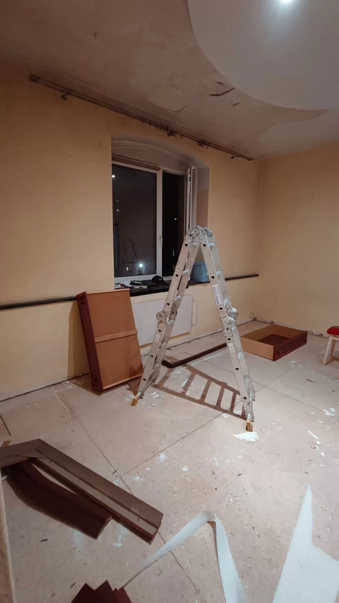 Mieszkanie 55,9m2, 2 pokoje z możliwością zrobienia 3. Prywatne.