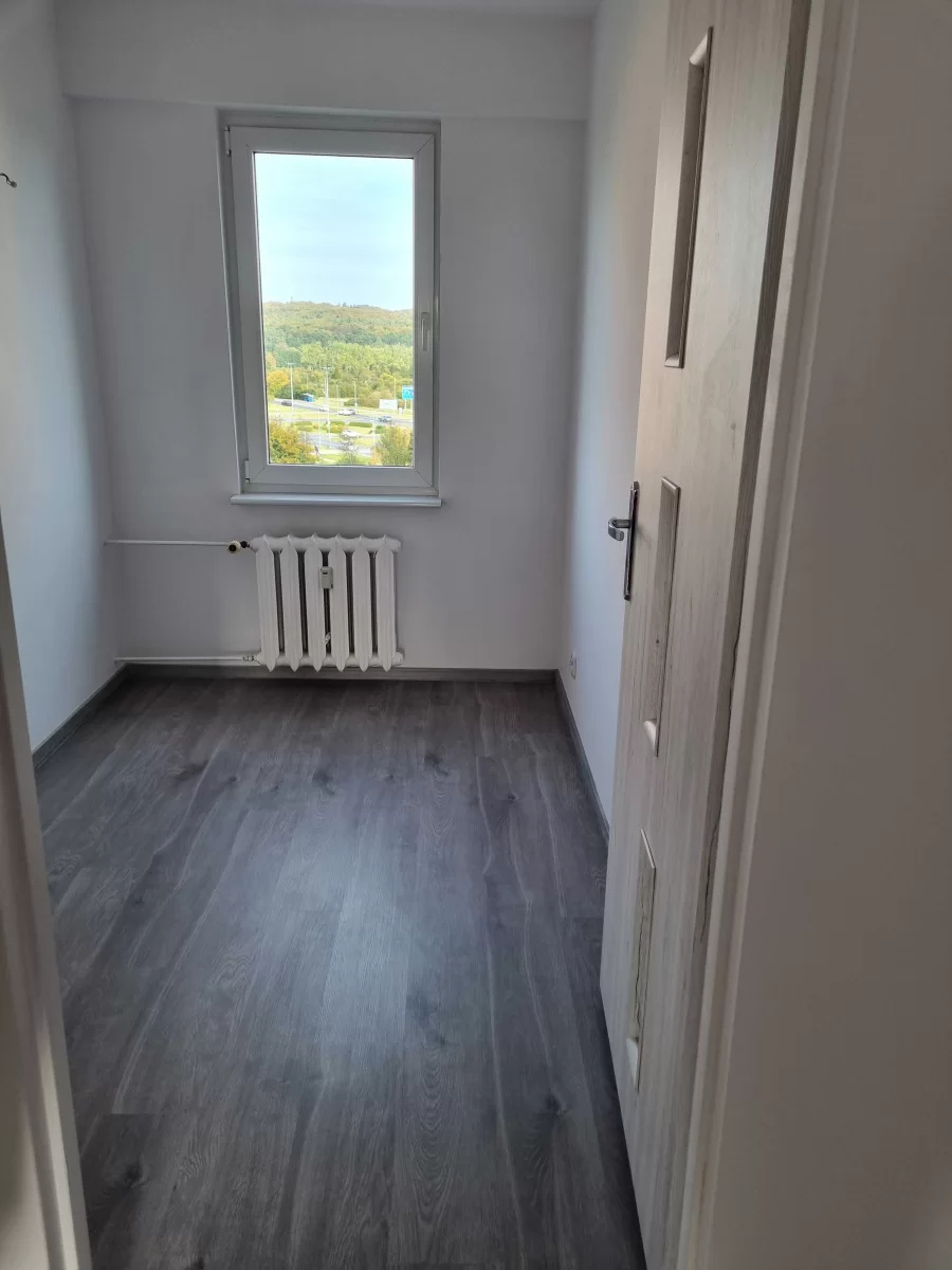 3- Pokojowe , po remoncie ,oferta prywatna