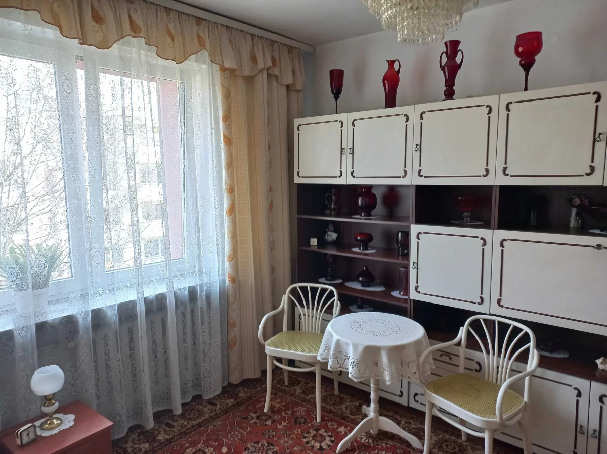 mieszkanie 2 pokoje, osobna kuchnia, 49m2, w bloku z cegły