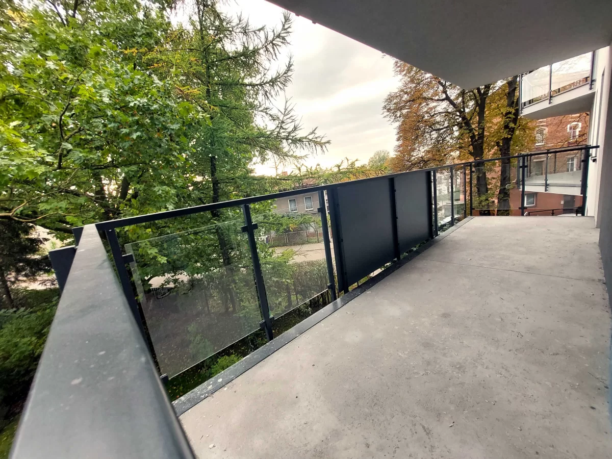 3 pokoje, duży balkon, winda, garaż NOWY budynek!