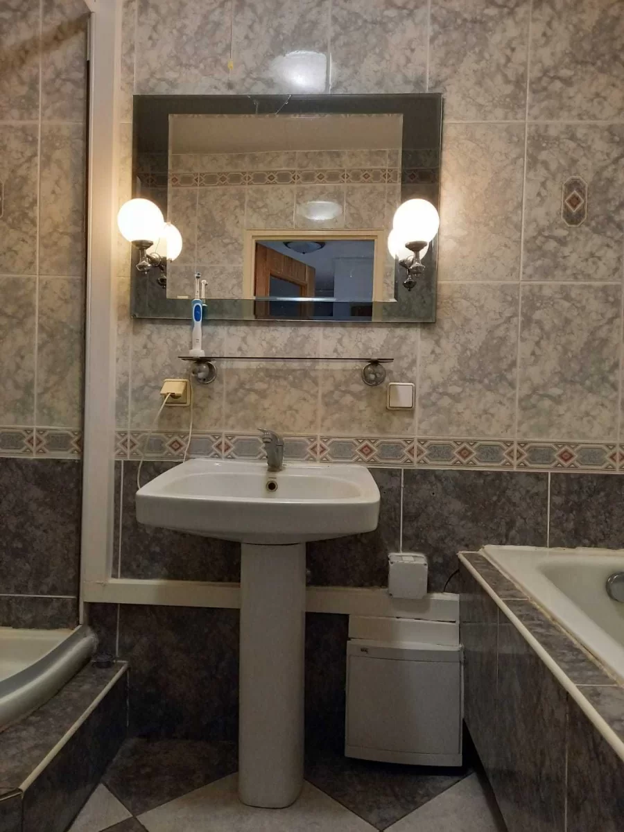 Sprzedam mieszkanie na 2 piętrze w Kluczborku - 89,45 m 2.