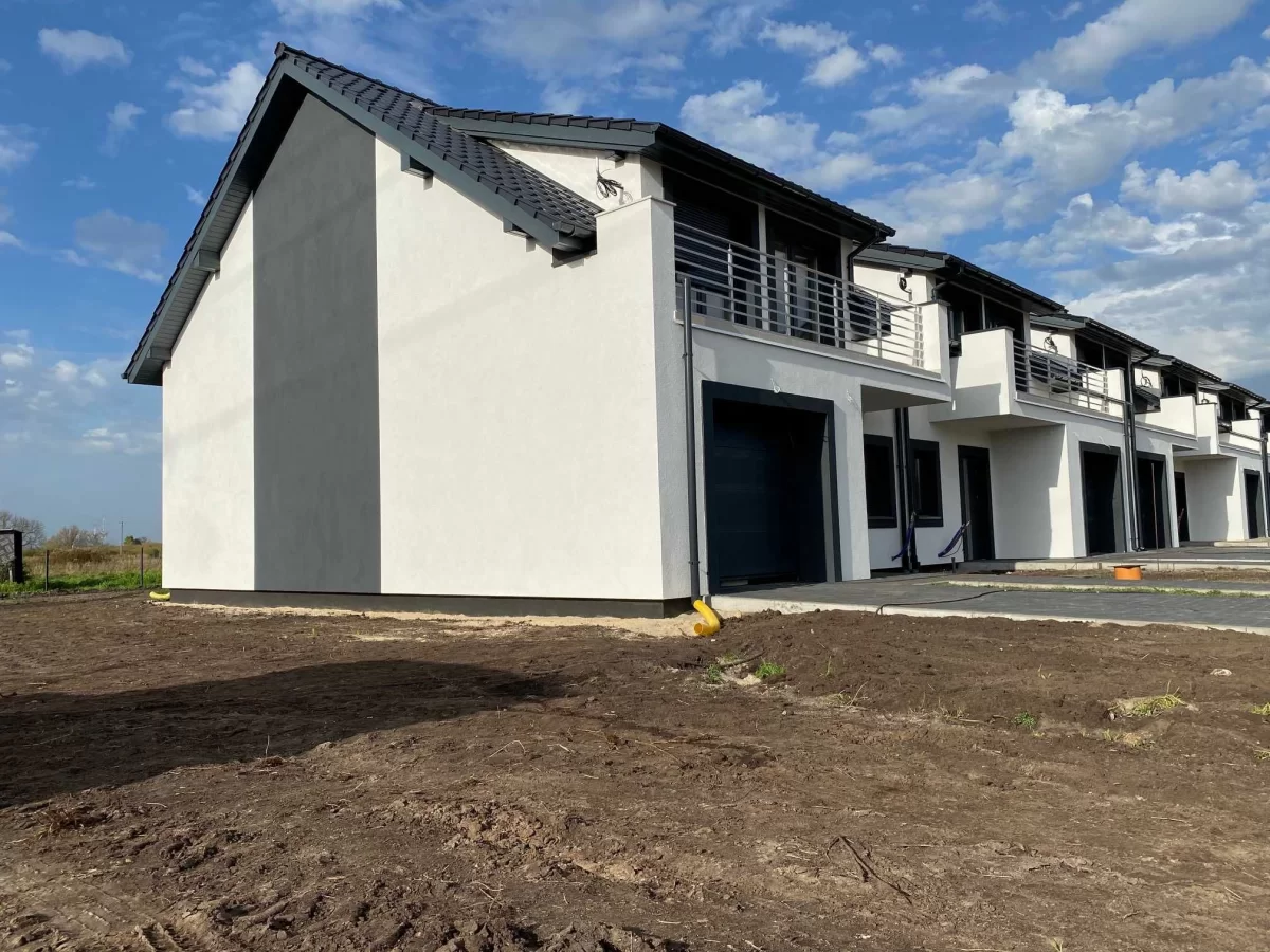 Dom z garażem, pompa ciepła, 136 m2, Załom