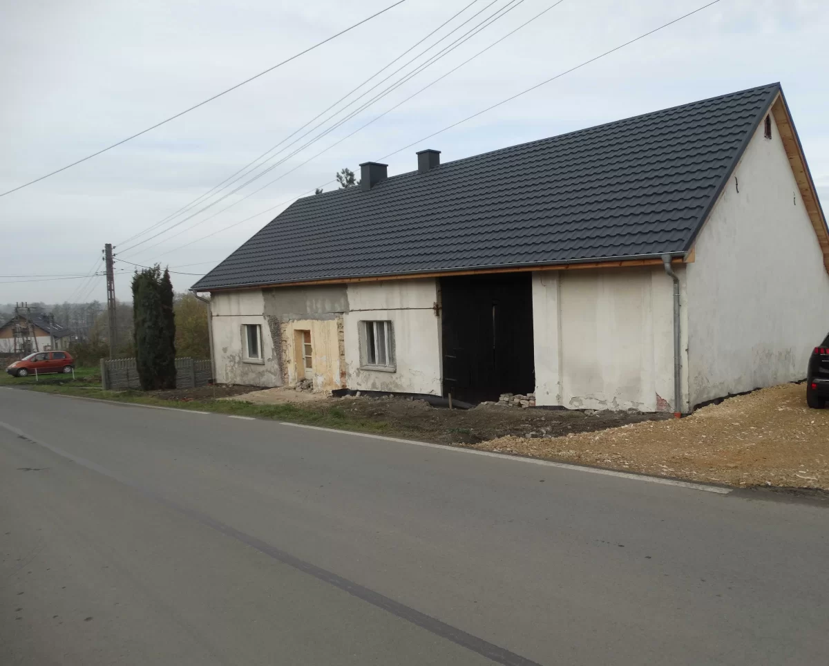 Sprzedam Mały domek z dużą działką w Kobyla