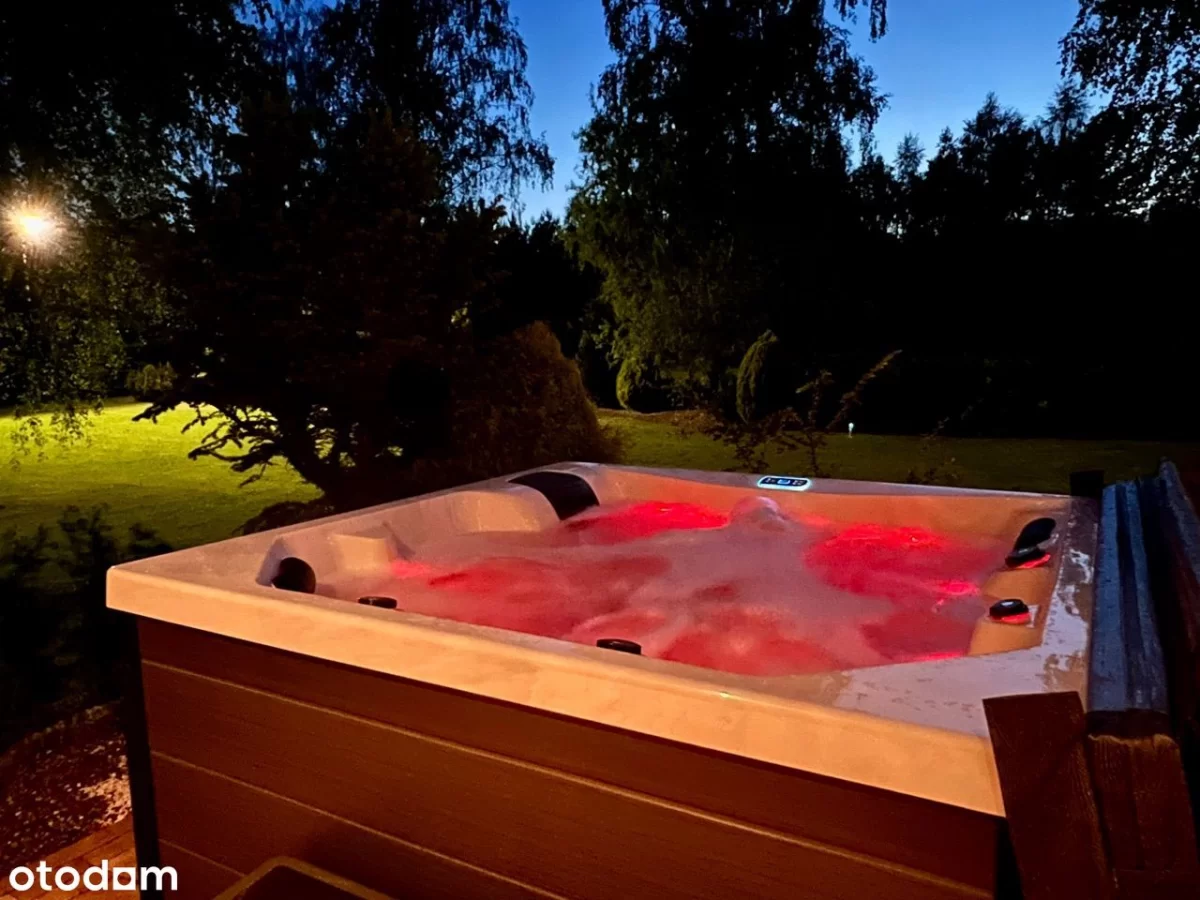 Sprzedam DOM, jacuzzi, sauna, boisko, ogród, las Piotrków Trybunalski