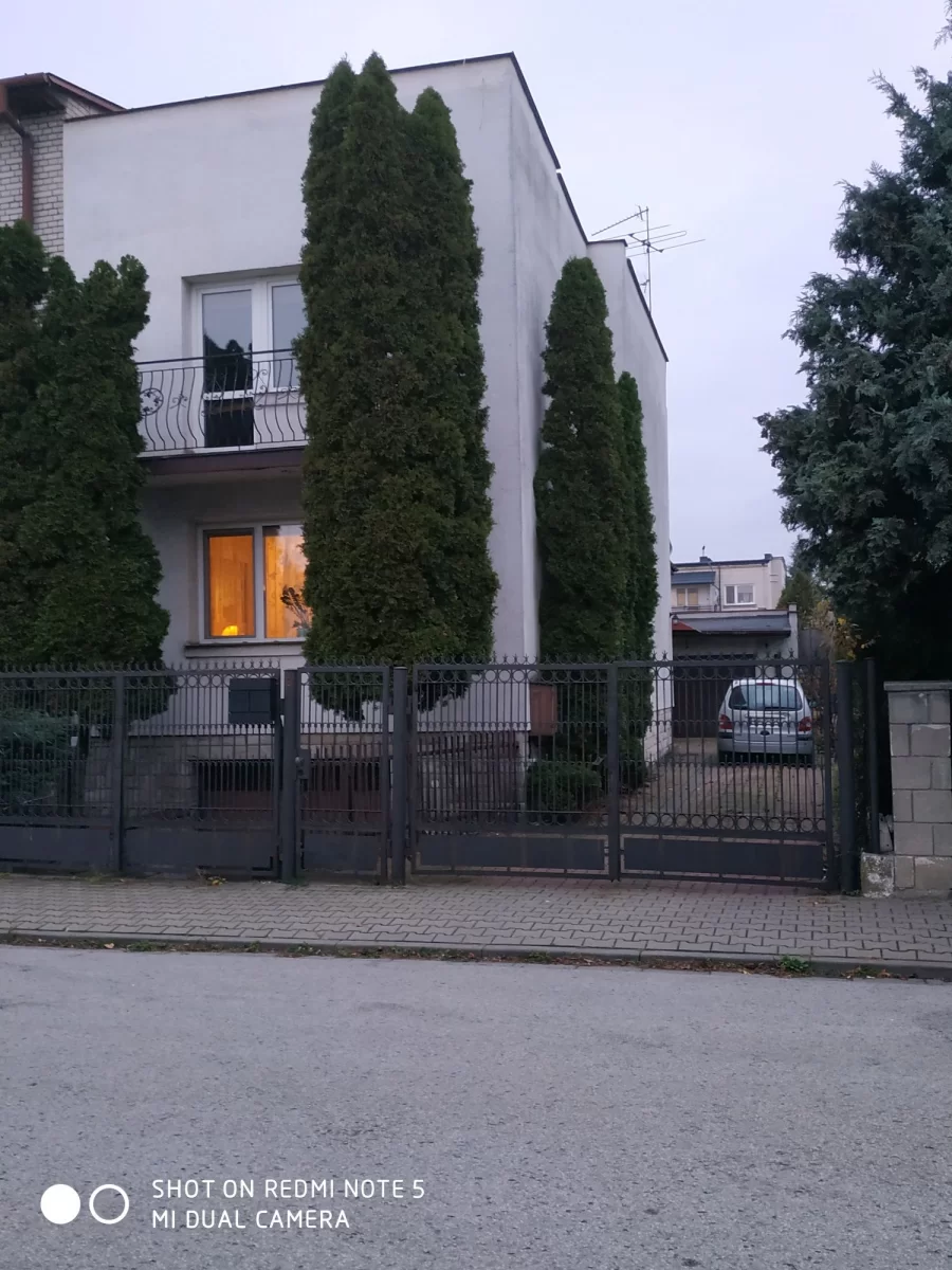 Wynajmę dom Radom os.Idalin 3 pokoje 94m+Garaż