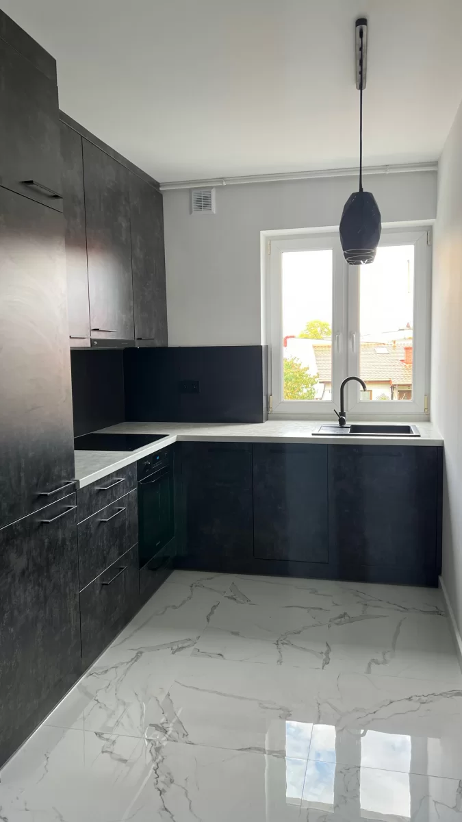 Mieszkanie 50m2, 2 piwnice, ogródek, pomieszczenie gos., strych