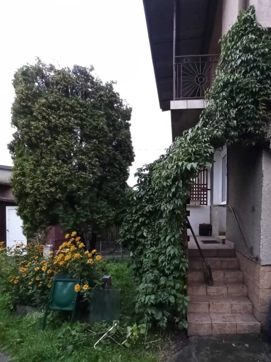 Sprzedam atrakcyjną część domu.