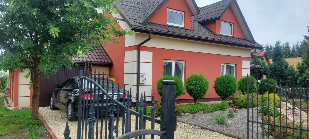 Dom wolnostojący 110 m2 z użytkowym poddaszem, Ostrowiec Św.