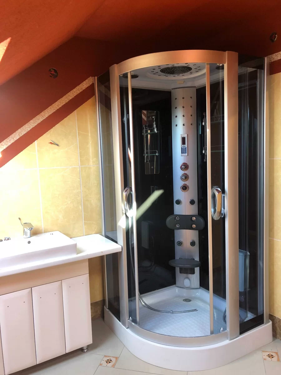 Dom wolnostojący 110 m2 z użytkowym poddaszem, Ostrowiec Św.