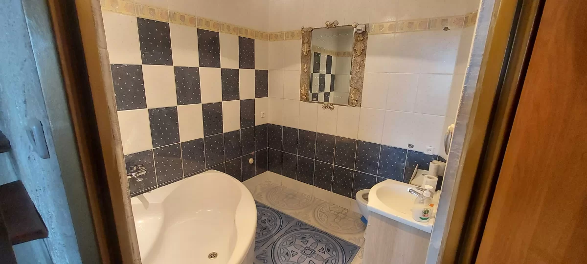 Dom wolnostojący 110 m2 z użytkowym poddaszem, Ostrowiec Św.