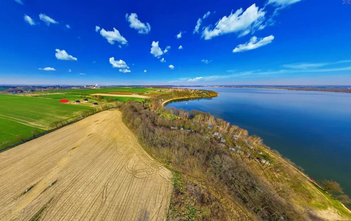 DOM PRZY JEZIORZE – Pompa ciepła 137m2 Nysa