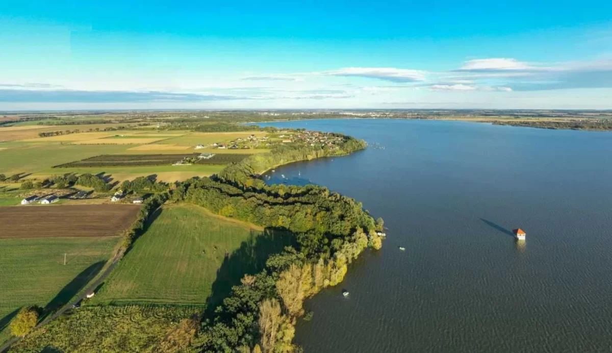 DOM PRZY JEZIORZE – Pompa ciepła 137m2 Nysa