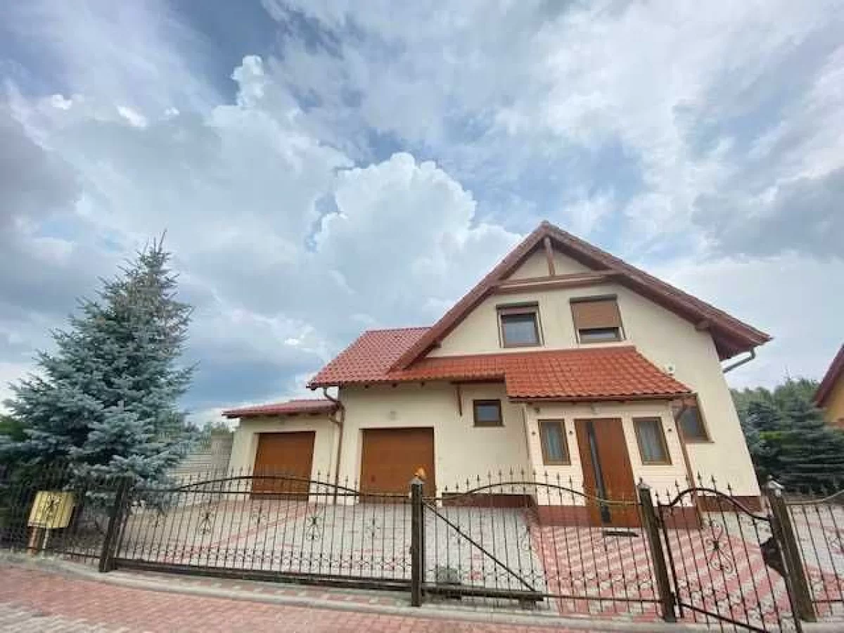 Dom na sprzedaż na prywatnym osiedlu