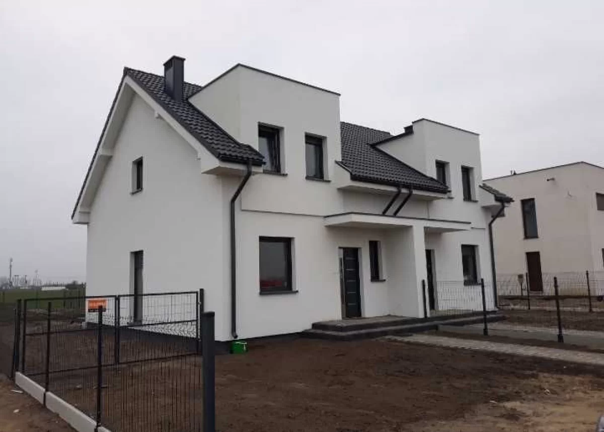Kościan, ul. Balcera 98m2, plus 28 m2 poddasza