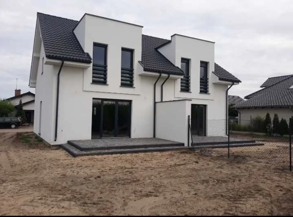 Kościan, ul. Balcera 98m2, plus 28 m2 poddasza