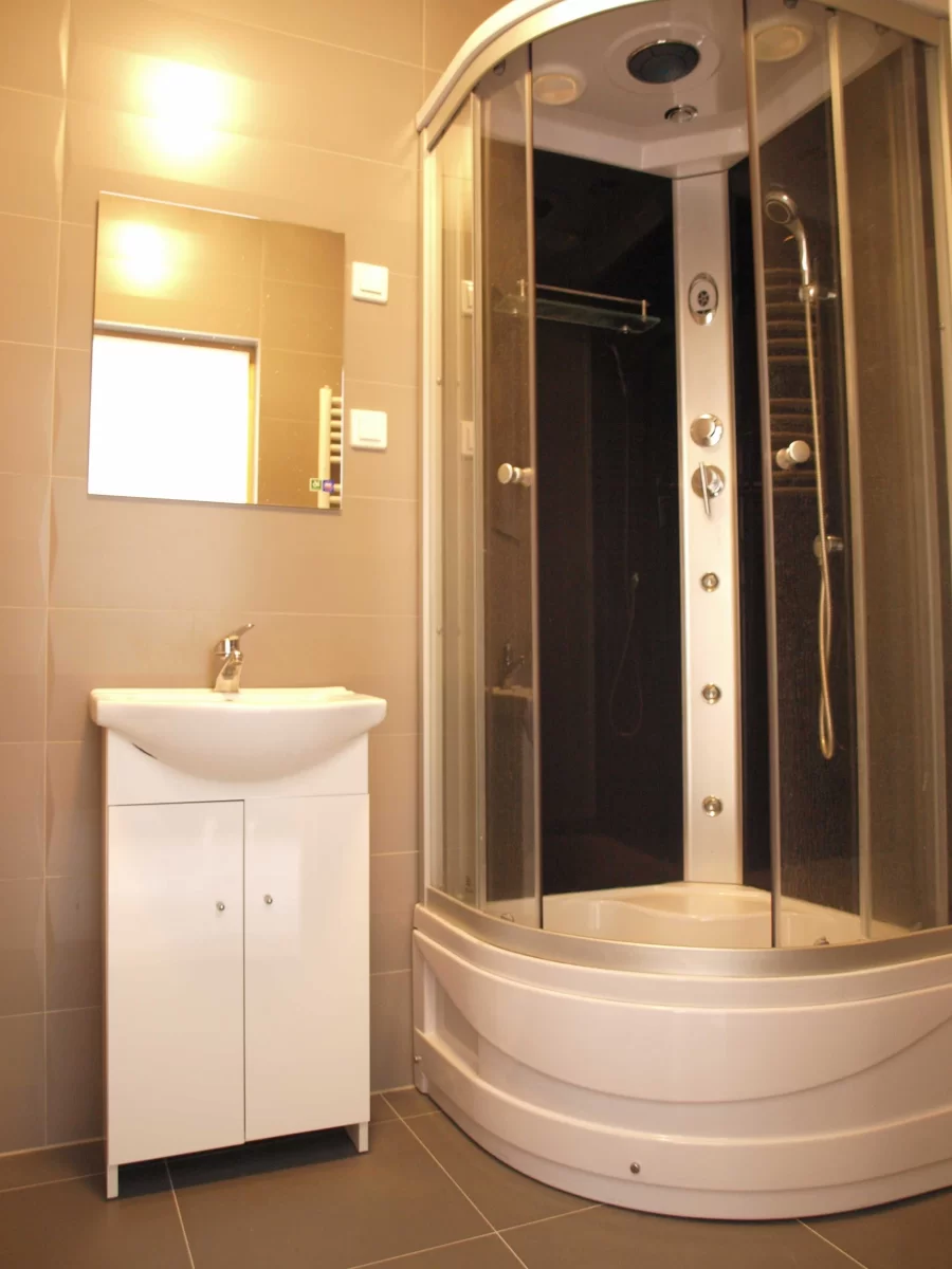 Apartament 60m2 dla 1 lub 2os, 2/3 pokoje, balkon, czynsz w cenie