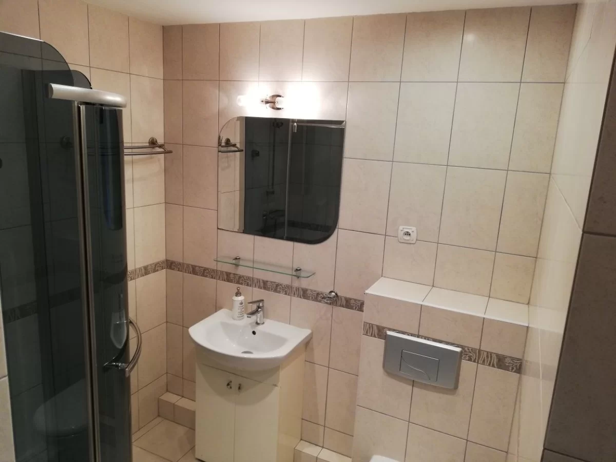 Mieszkanie 49m2 , bezpośrednio. 2 pokoje ,do wynajęcia , ciche , spoko