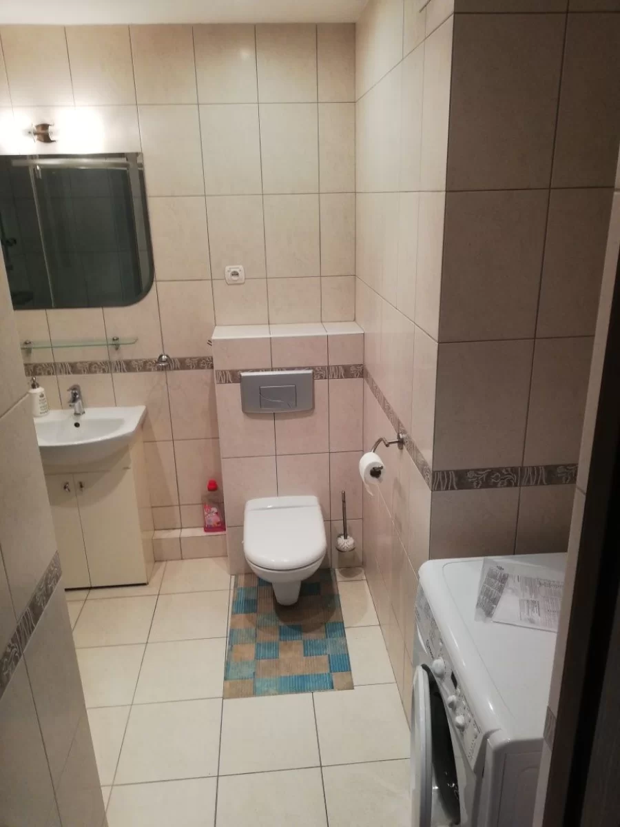 Mieszkanie 49m2 , bezpośrednio. 2 pokoje ,do wynajęcia , ciche , spoko