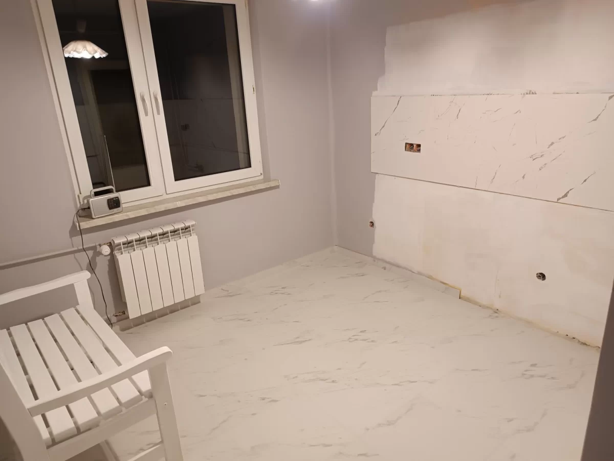 Wynajmę mieszkanie 2 pokoje 4 piętro Al. Wolności 45m2 centrum miasta
