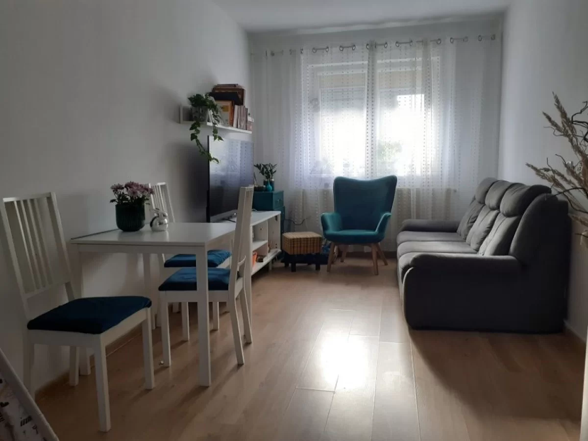 Wynajmę 38m2 lokal w domku wielorodzinnym