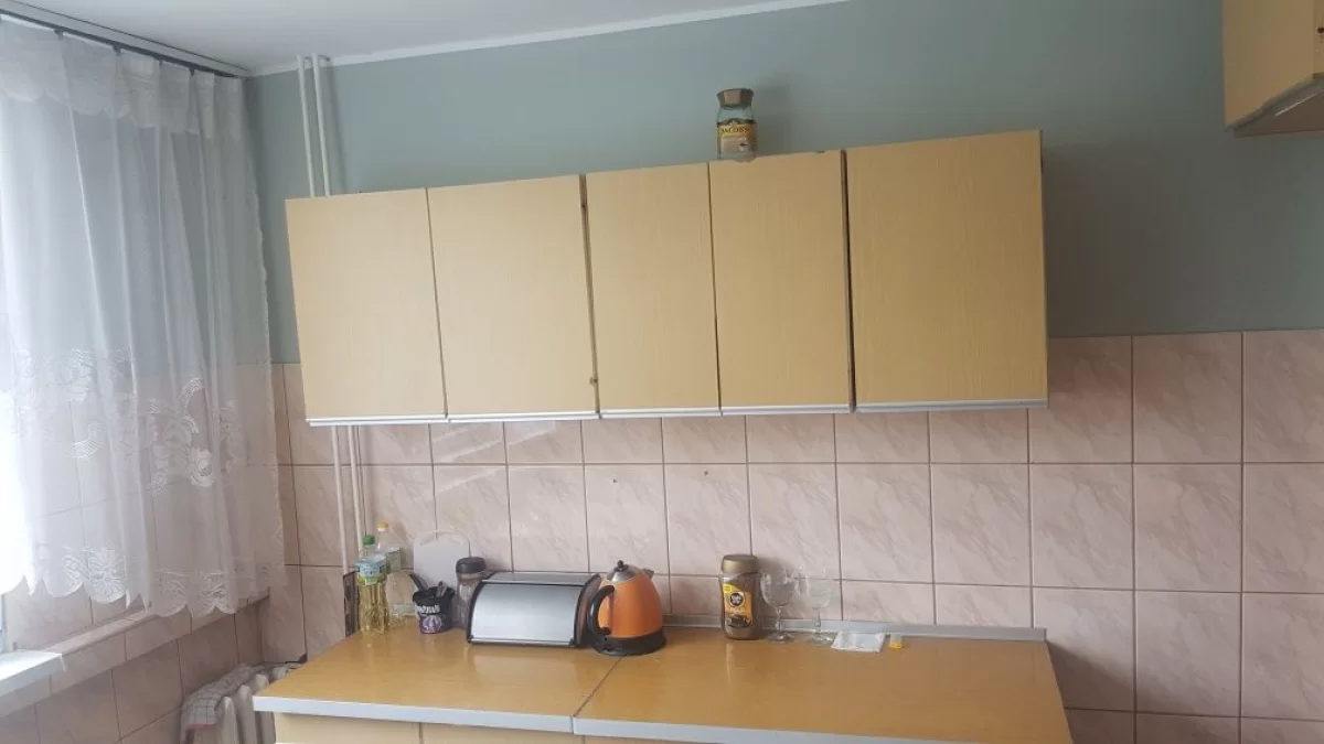 Do wynajęcia mieszkanie 46m². 2pokoje, duża kuchnia, łazienka. Od 1.12