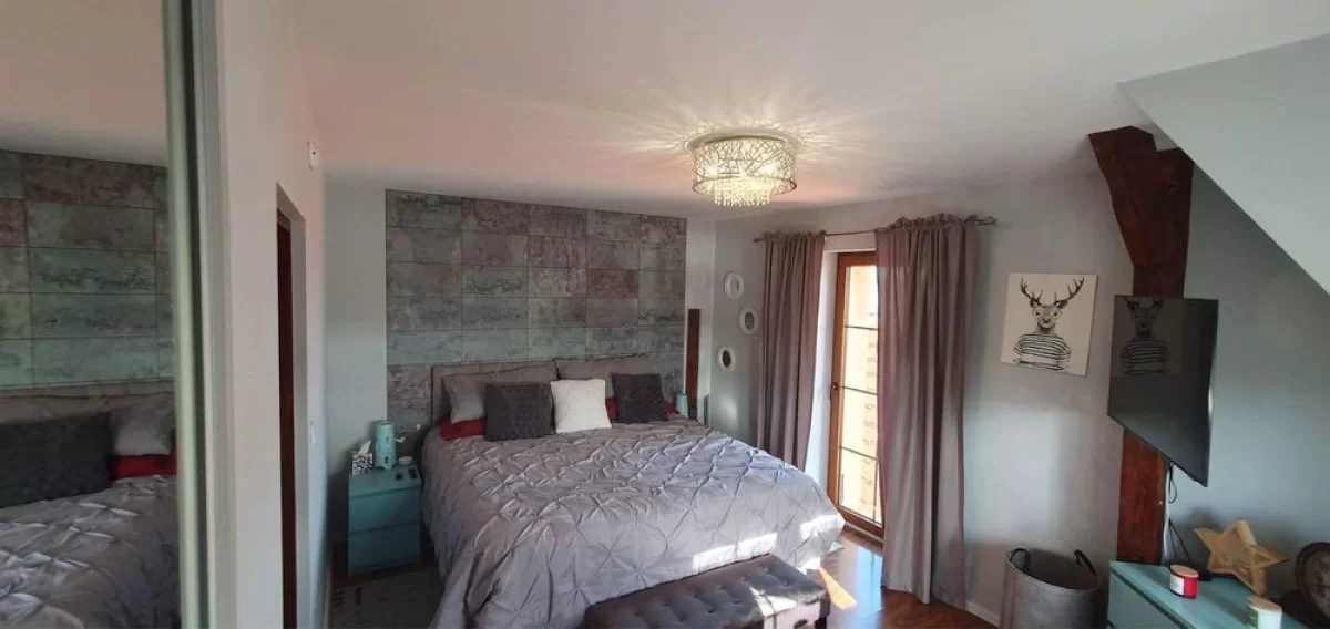 Duży apartament -super lokalizacja.