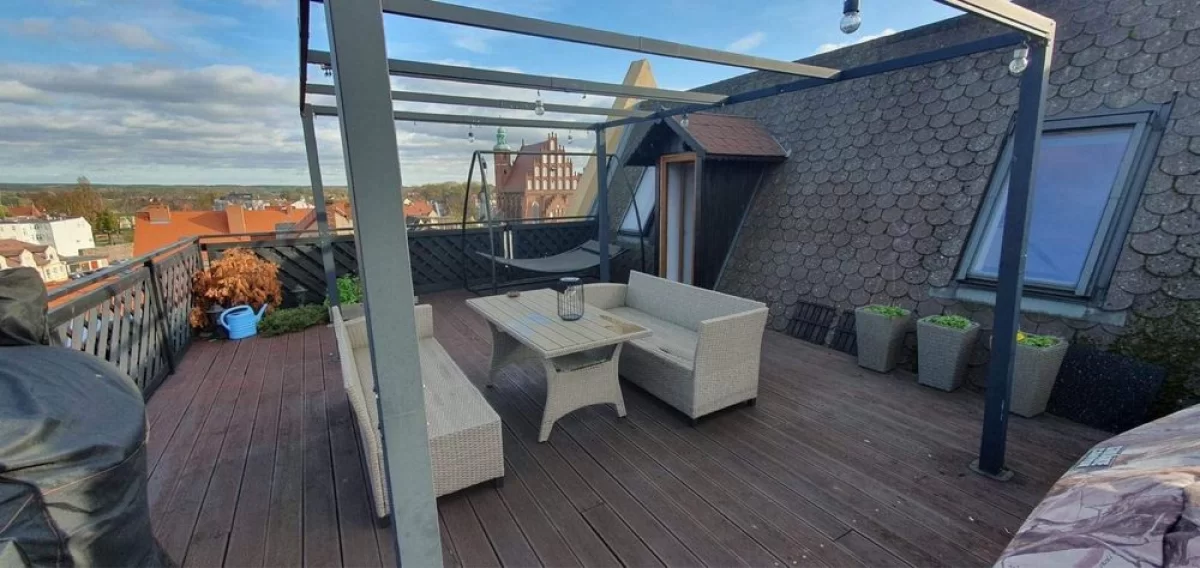 Duży apartament -super lokalizacja.