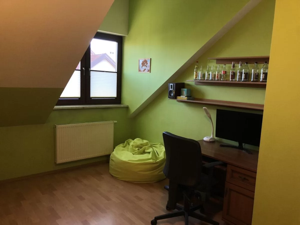 4-pokojowe mieszkanie Piastów 64 m2+ poddasze 20 m2